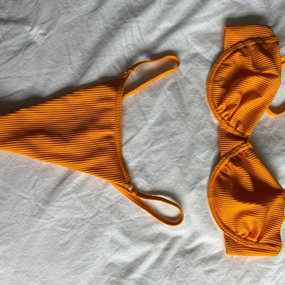 Bikini Bundle - Picture 5 of 7